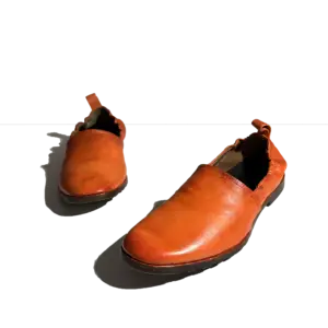 RED SHOE
